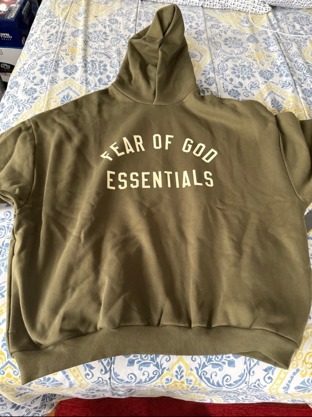 Essentials Fear of God Men’s Military Green Fleece Hoodie size M